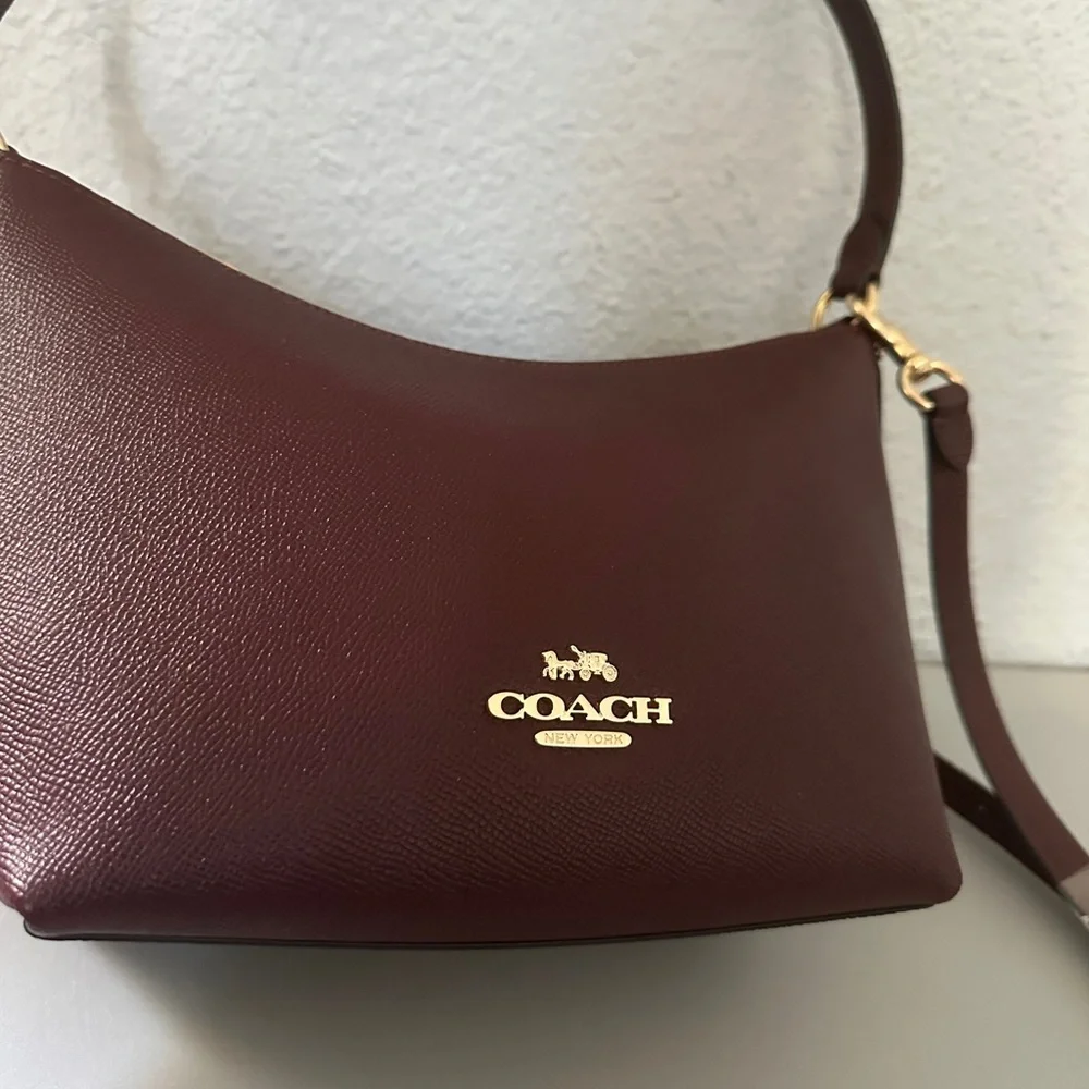 NWT COACH Zip Top‎ Leather Shoulder Bag